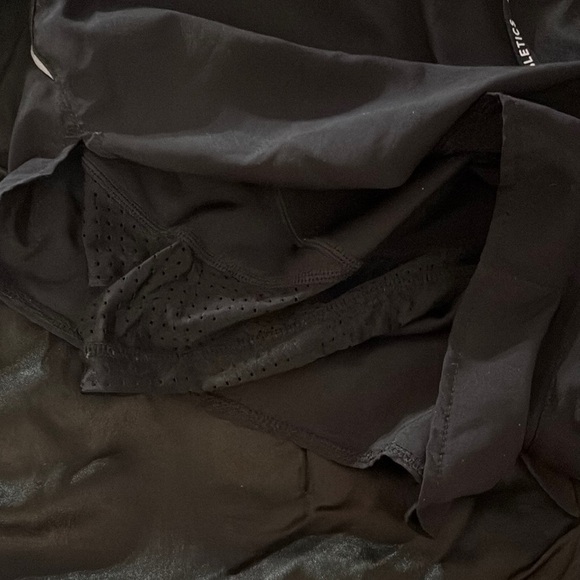 Fabletics  Black Athletic Shorts - Picture 3 of 5